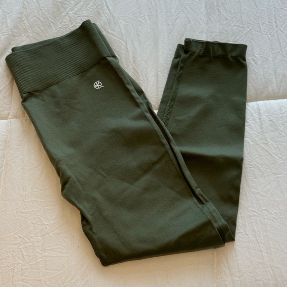 WBK Mid-Rise Summer Leggings - Picture 5 of 12